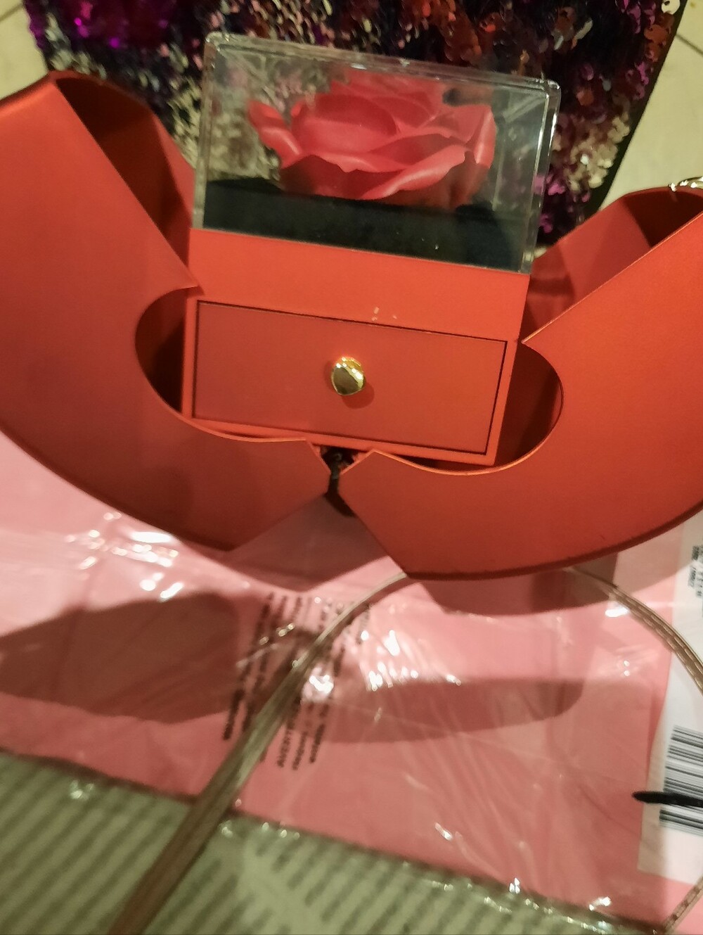 GORGEOUS Red 3D ❤️ Heart-Shaped Jewelry Box with Encased Rose & Room 4 Goodies